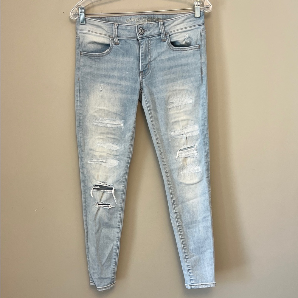 American Eagle Light Blue Distressed Women Jeans size 8